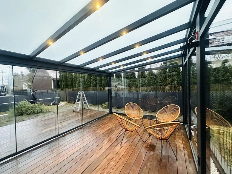 Solidne-szklane-zabudowy-tarasów.webp